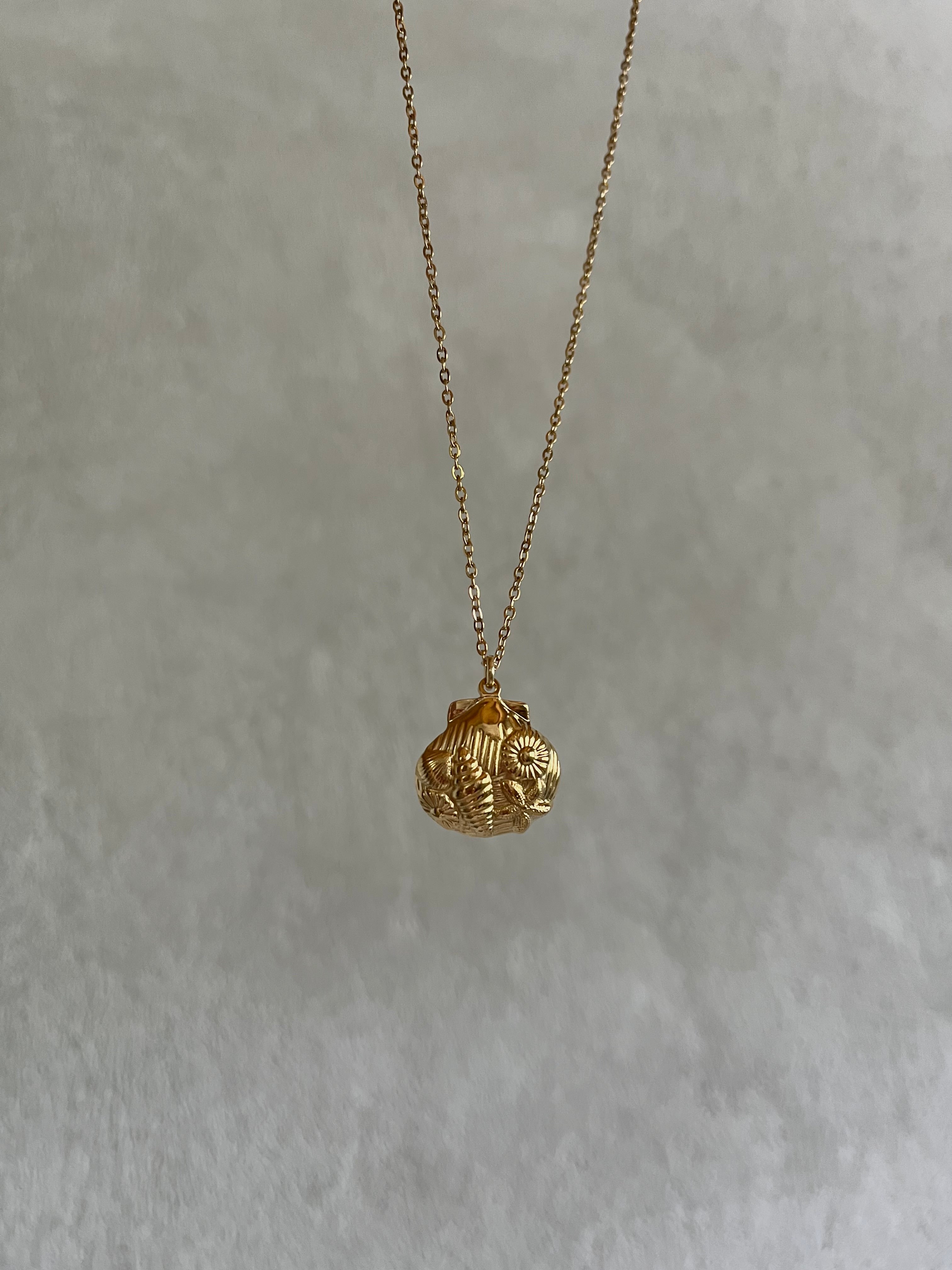 Shelly Necklace